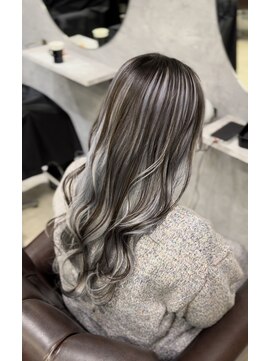 グラッジ 池袋(GLADGE) アイスブルー×アンブレラカラー