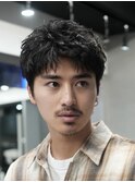 渋谷アクティブショート短めセンターパートヘアルーズショート