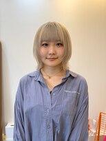 アールファイブ ショウナンダイ(R-5 shonandai) 【hitomi/湘南台】ホワイトブロンド/ハイトーン/顔まわりカット