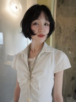 ノエマ イチノミヤ(NOEMA ICHINOMIYA)の写真/【小顔見えショートで垢抜ける】360度どこから見ても美しい。骨格を見極めたカットで理想のフォルムへ