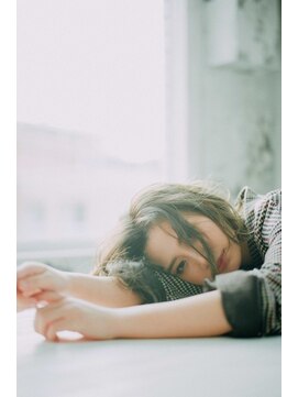 グランシャリオ 笹塚店(Grand Chariot) 【GrandChariot 笹塚】ランダムカールのセミディスタイル