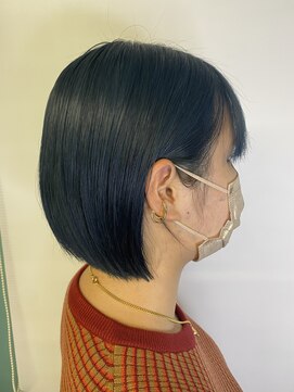 リーホリエ(Lee Horie) 伸びかけショートからぱつっとボブに