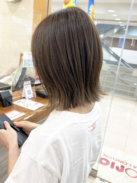 モリオ フロム ロンドン サッポロファクトリー店(morio FROM LONDON) 【morio】札幌ボブ ぱつっと外ハネ肩上ボブ