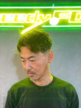 グリーディーフォックス 代々木(Greedy FOX) 韓国マッシュ/センタ-パ-ト/ツイストスパイラル/スキンフェード