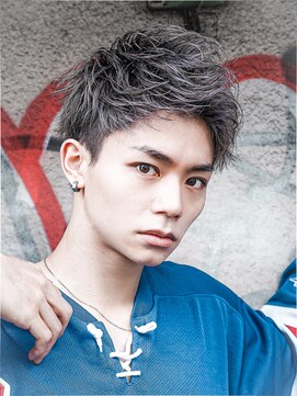 アルファ 新宿(alpha) フェザーパーマ/ブルーブラック/刈り上げセンターパート[新宿]