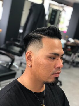 ヘアーラボ 樟葉(Hair Labo) スキンフェード