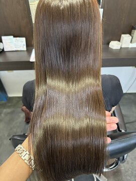 ニュイ 高槻 阪急茨木店(nui) 黒髪ボブルフネビージュ小顔ワンレンスペインカール