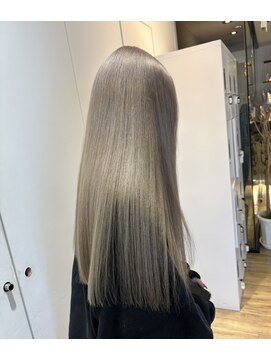 エヌプラスリタ 近鉄八尾(N+lita) 髪質改善/レイヤー/縮毛矯正/トリートメント/20代/30代/40代