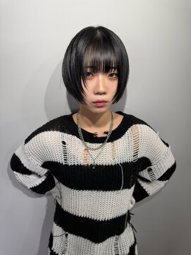 スイ(SUiii) ショート/レイヤー/ボブ/顔周りレイヤー【札幌/大通】