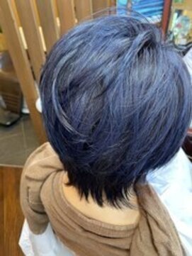 ヘアールーム ラバ(Hair room LABA) ネオインディゴショート
