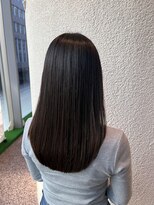 エルサフィロ ヨドヤバシ(el zafiro yodoyabashi)&nbsp;くびレイヤー前髪髪質改善小顔レイヤーロング20代30代40代50代