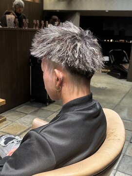 ロンド ラマ 岐阜(Lond bla-ma) Lond bla-ma 岐阜 畑中 希望 メッシュツイストジェットモヒカン