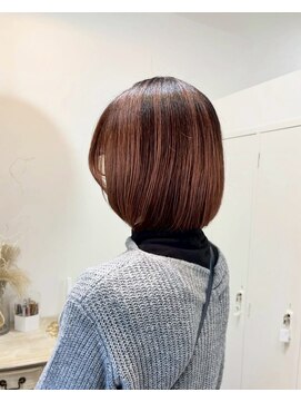 ロッカ(ROCCA) ピンクベージュ切りっぱなしナチュラルボブ