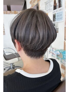 ドゥ スタイル 三国ヶ丘店(Duex Style) 新色・透明感白髪暈しデザインカラー×グレージュモードショート