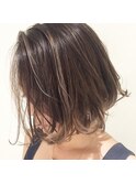 ticro大石 ハイライトグレージュ ボブ