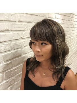 イズム 北千住店(ISM) 【ISM北千住】　ムーヴィングカラー