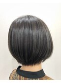 dee ダークグレージュ×ショートボブ