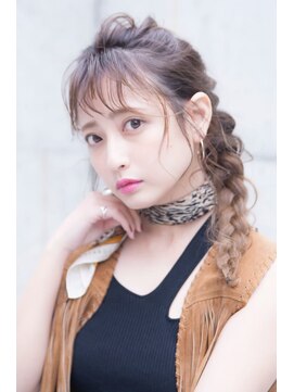 オースティン 錦糸町(AUSTIN) AUSTIN イルミナカラーが際立つ編み込み着付けヘアセット