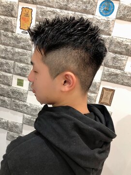 トッカ(tocca) 刈り上げショート【掛川】