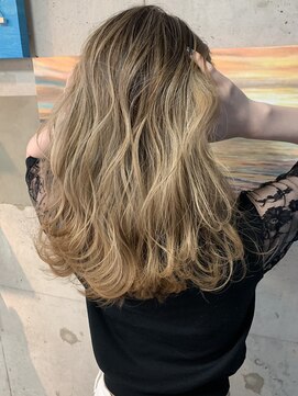 ビーチ(Beach) 外国人風バレイヤージュカラー