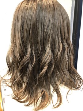 ココ 西葛西南口店(COコ) 秋のカーキブラウン♪