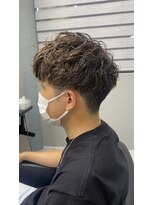 シロ(SHILO)&nbsp;スパイラルパーマ×重めマッシュ