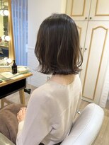 ネオリーブ チロル 横浜西口店(Neolive CiroL.)&nbsp;くびれヘア　レイヤーボブ　アッシュ　縮毛矯正