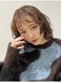 顔周りレイヤーカットグレージュカラーくびれボブベージュカラー