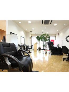 【コロナ対策◎】完全マンツーマンサロン！密にはなりません☆ゆったりとしたシャンプー台でリラックス♪