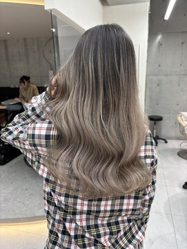 ロンドメリア 天神大名店(Lond Melia) ★ミディアムヘア暗めカラーグランマッシュデザインカラー艶髪★