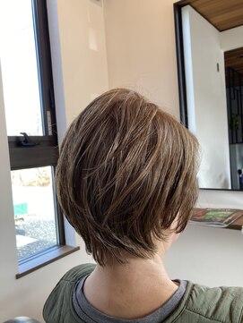 白髪ぼかしでおしゃれにシナモンベージュ