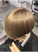 ミルクティーベージュ