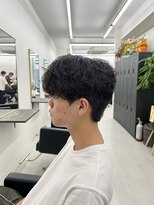 ステージ(STAGE)&nbsp;ダウンパーマ　シャドウパーマ　センターパート