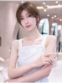 ショートヘア　小顔　オリーブグレー　大人可愛い　20代30代
