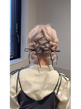ディティカ サウ(Dityca sow) twin chignon