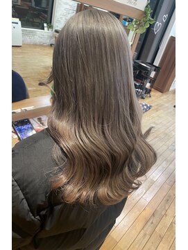 リノナ(Linona) ロングショートワンカールパーマカーキグレージュ前髪錦糸町
