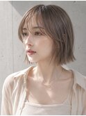 切りっぱなしボブ シースルーバング 艶髪 ミルクティグレージュ