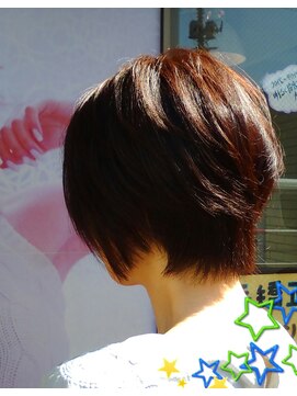 ヘアメイク ジェネシス(hair make Genesis) 前下がりショートボブ
