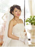 ウエディングドレスのアレンジヘア（チュール）