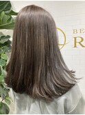 グレージュ系でオシャレさんに!