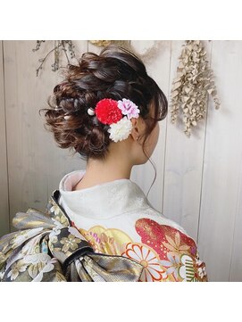 ランダーブルー(LANDER BLUE) ゆるかわ成人式ヘアセット