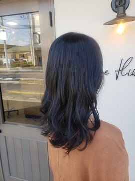 イーズヒュウ(ease HUE.) ミディアム