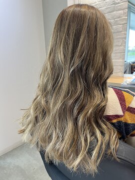 エイト 沖縄豊崎店(EIGHT toyosaki) 外国人風3Dハイライト