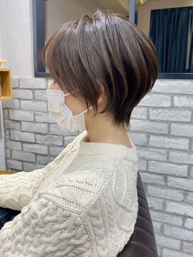 アヴァロン(AVALON) 30代/40代/50代・絶壁解消・小顔前下がりショートボブ【中村】