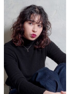 スピガ(SPIGA) パーマ風ミディアム