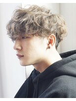 オーシャントーキョー サニー 原宿(OCEAN TOKYO Sunny)&nbsp;波巻きパーマツイストスパイラルパーマツーブロックメンズ