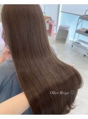 透明感オリーブベージュ