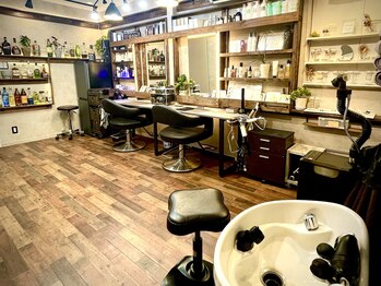 美容室　宿り木【ヤドリギ】