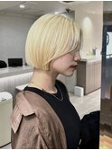 ハイトーンぱつっとミニボブ
