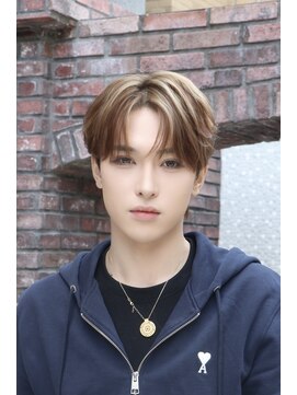 オーシャントーキョーウエスト 心斎橋 (OCEAN TOKYO WEST) メンズヘアセンターパートナチュラルワックスなしハイライト